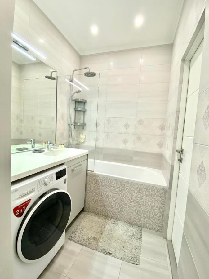 Vip Apartment In Odessa Exterior foto